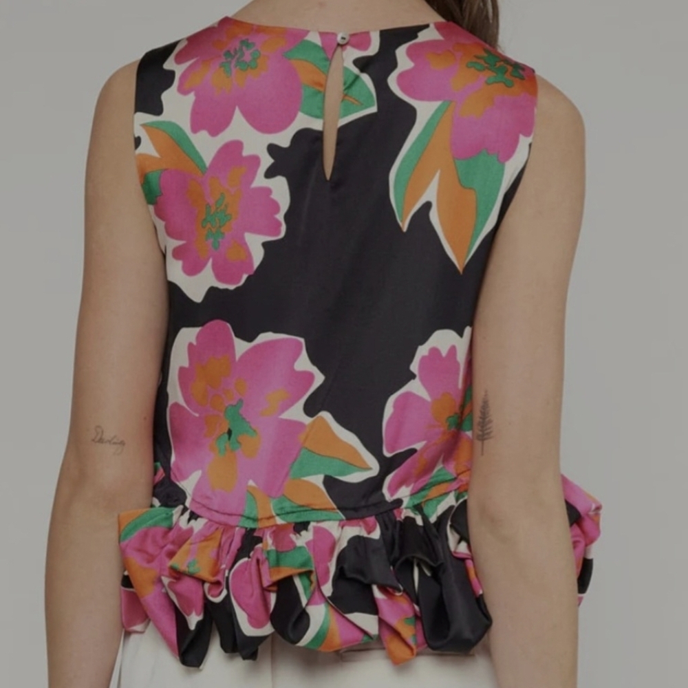 Entro Ruffle Peplum Top - Picture 2 of 7